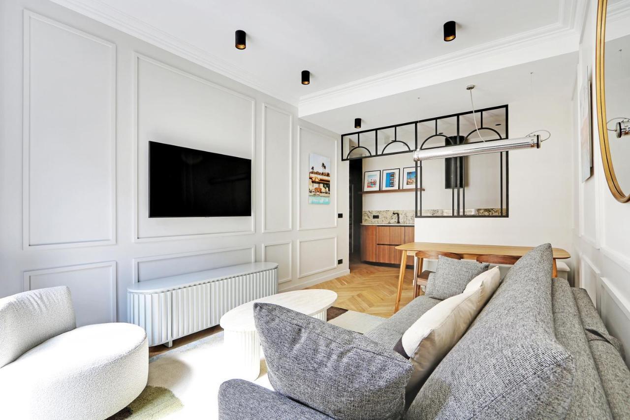 Pick A Flat'S Apartment In Triangle D'Or - Pierre 1Er De Serbie Paris Eksteriør billede